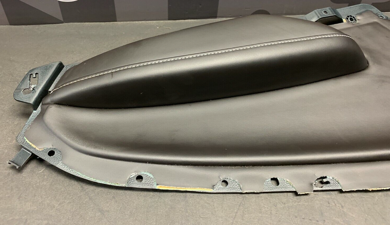 2017 CAMARO SS COUPE OEM PASSENGER LEATHER DOOR PANEL INSERT