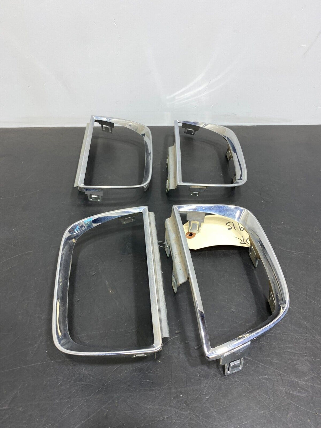 2011 CHEVROLET CAMARO SS OEM CHROME TAIL LIGHT TRIM RING SET OF (4) USED