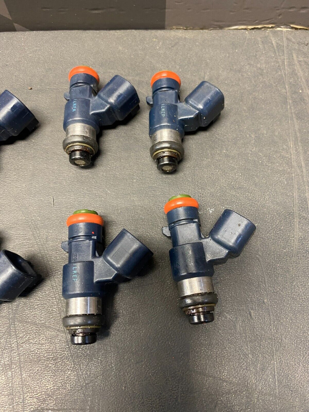 2010 CHEVROLET CAMARO SS OEM 50lbs/hr FUEL INJECTORS SET 12609749 USED