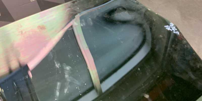 2001 CAMARO SS OEM RH PASSENGER DOOR WINDOW GLASS 27K
