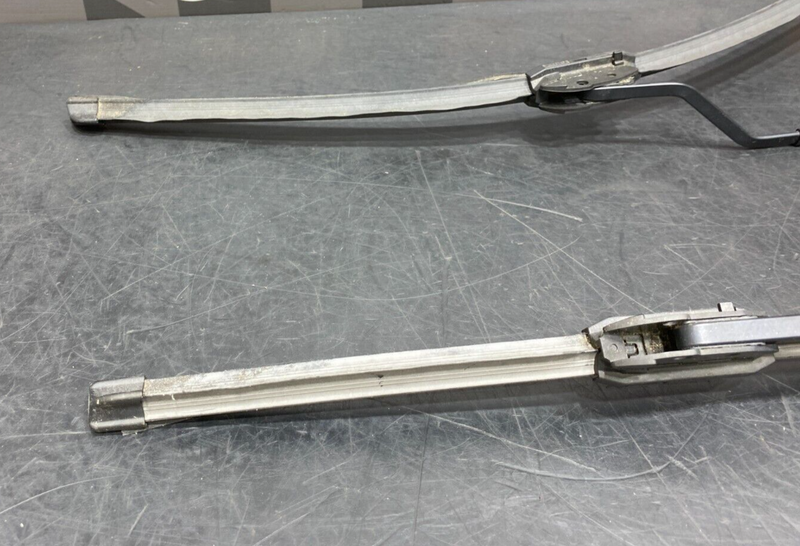 2008 MITSUBISHI EVOLUTION X OEM WINDSHIELD WIPER ARMS BLADES USED