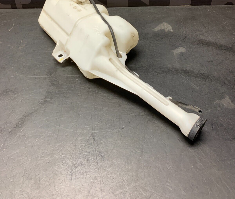 2014 CAMARO SS OEM WASHER FLUID RESEVOIR USED