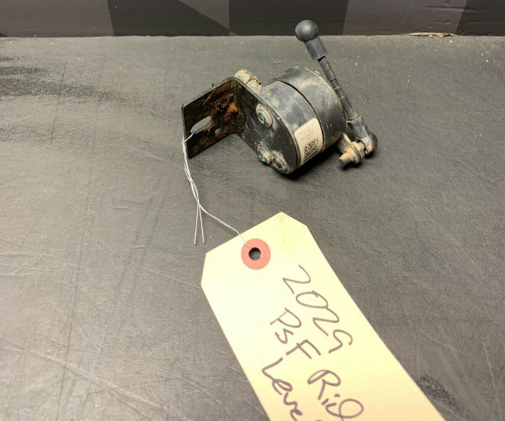 2011 CORVETTE C6 Z06 OEM PASSENGER FRONT RIDE LEVEL HEIGHT SENSOR