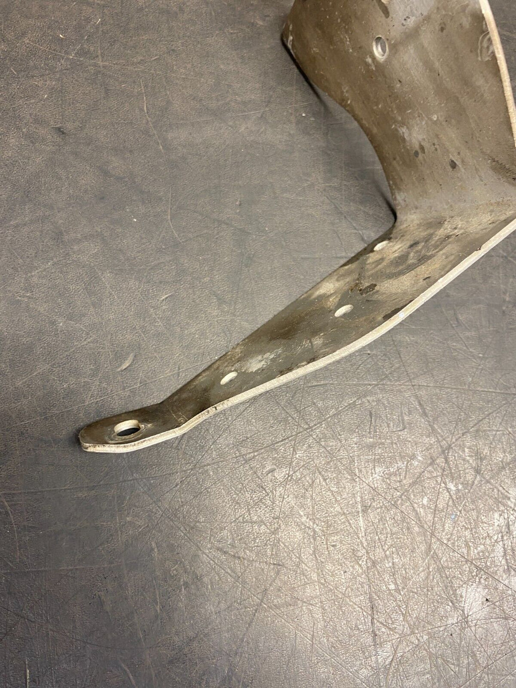 2009 CORVETTE C6 ZR1 LS9 OEM DRY SUMP TANK MOUNT BRACKET USED