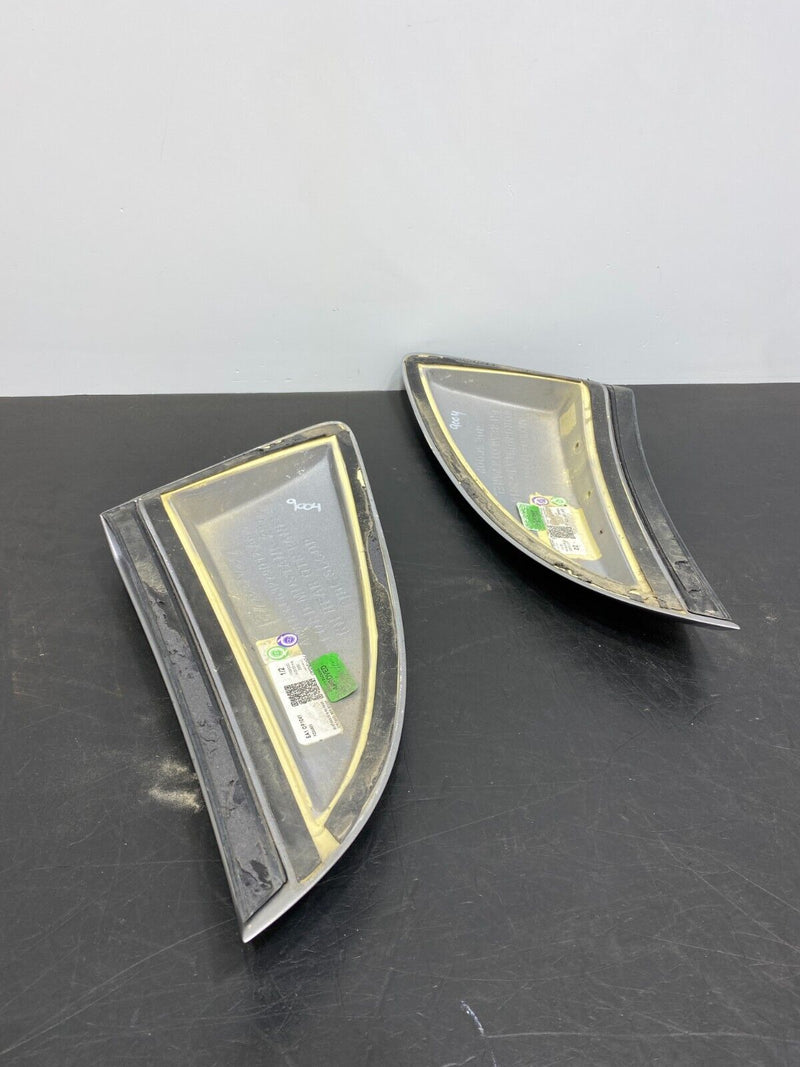 2021 FORD MUSTANG GT OEM QUARTER PANEL BODY SCOOPS PAIR DR PS USED