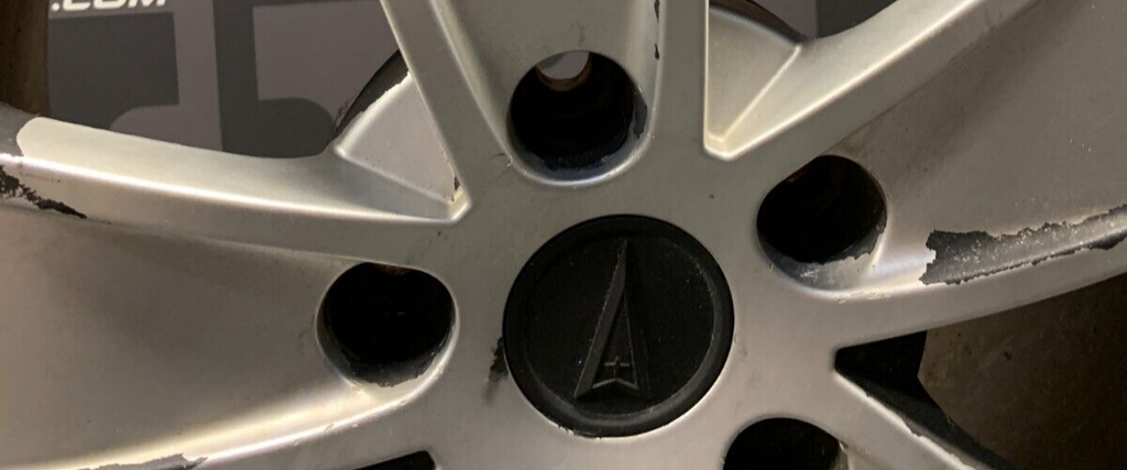 2004 PONTIAC GTO WHEEL RIM (1) 17x8 USED