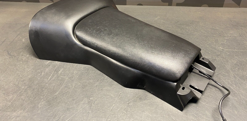 2003 CORVETTE C5Z06 OEM CENTER CONSOLE ARM REST NICE!! 48K MILES