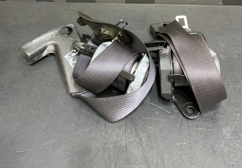 2013 CORVETTE C6 OEM FRONT SEAT BELTS PAIR DRIVER PASSENGER USED