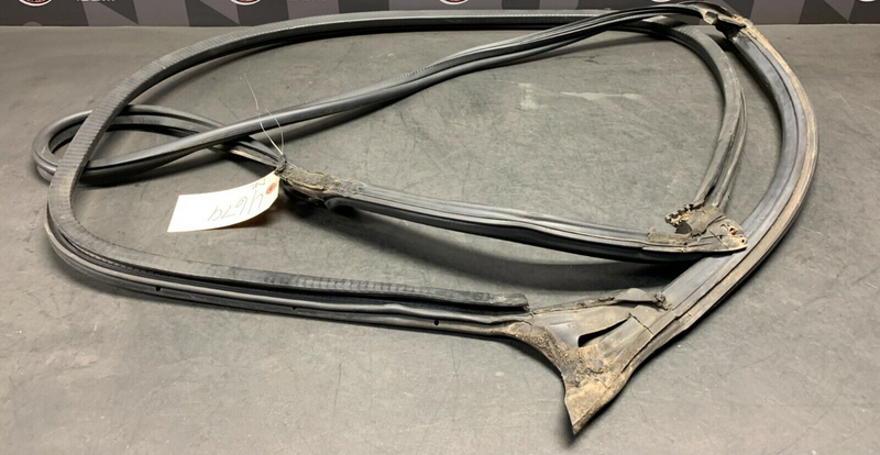 2001 PONTIAC FIREBIRD LS1 OEM DRIVER WEATHER STRIP MOULDING