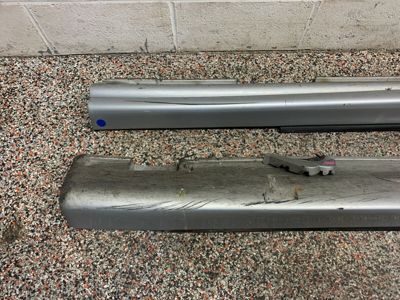 2004 PONTIAC GTO OEM SIDE SKIRTS DRIVER PASSENGER ROCKER MOULDINGS