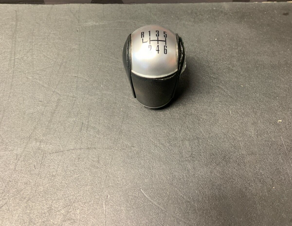 2013 FORD MUSTANG GT OEM M/T MANUAL SHIFT KNOB
