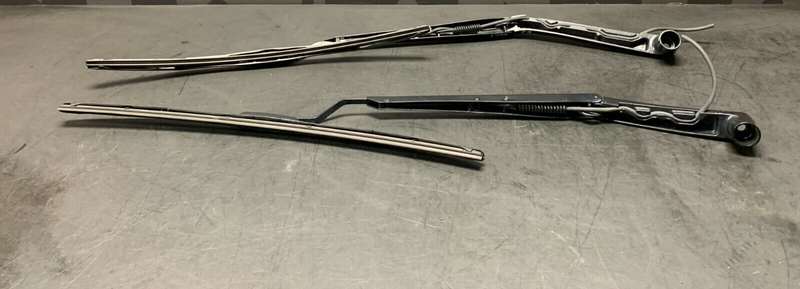 2018 CORVETTE C7 Z06 OEM WINDSHIELD WIPER ARMS