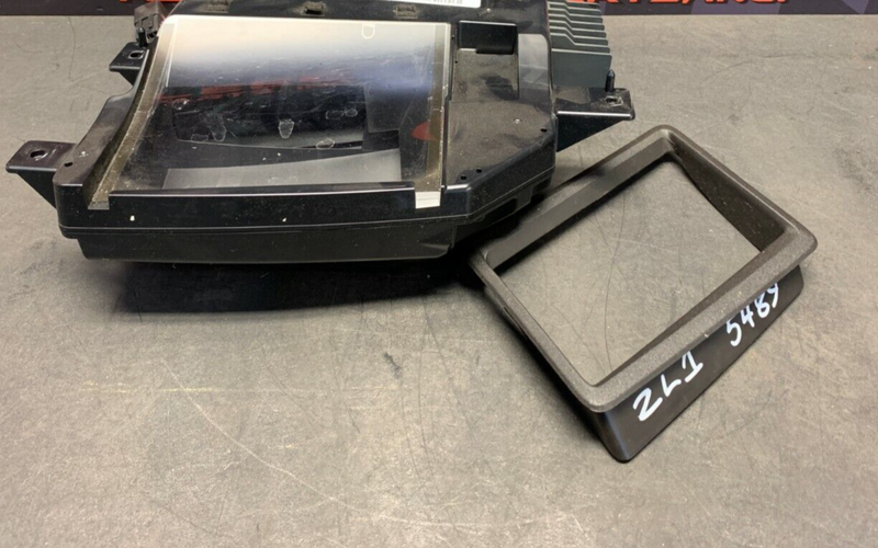 2013 CHEVROLET CAMARO ZL1 OEM HEADS UP DISPLAY W/ BEZEL TRIM