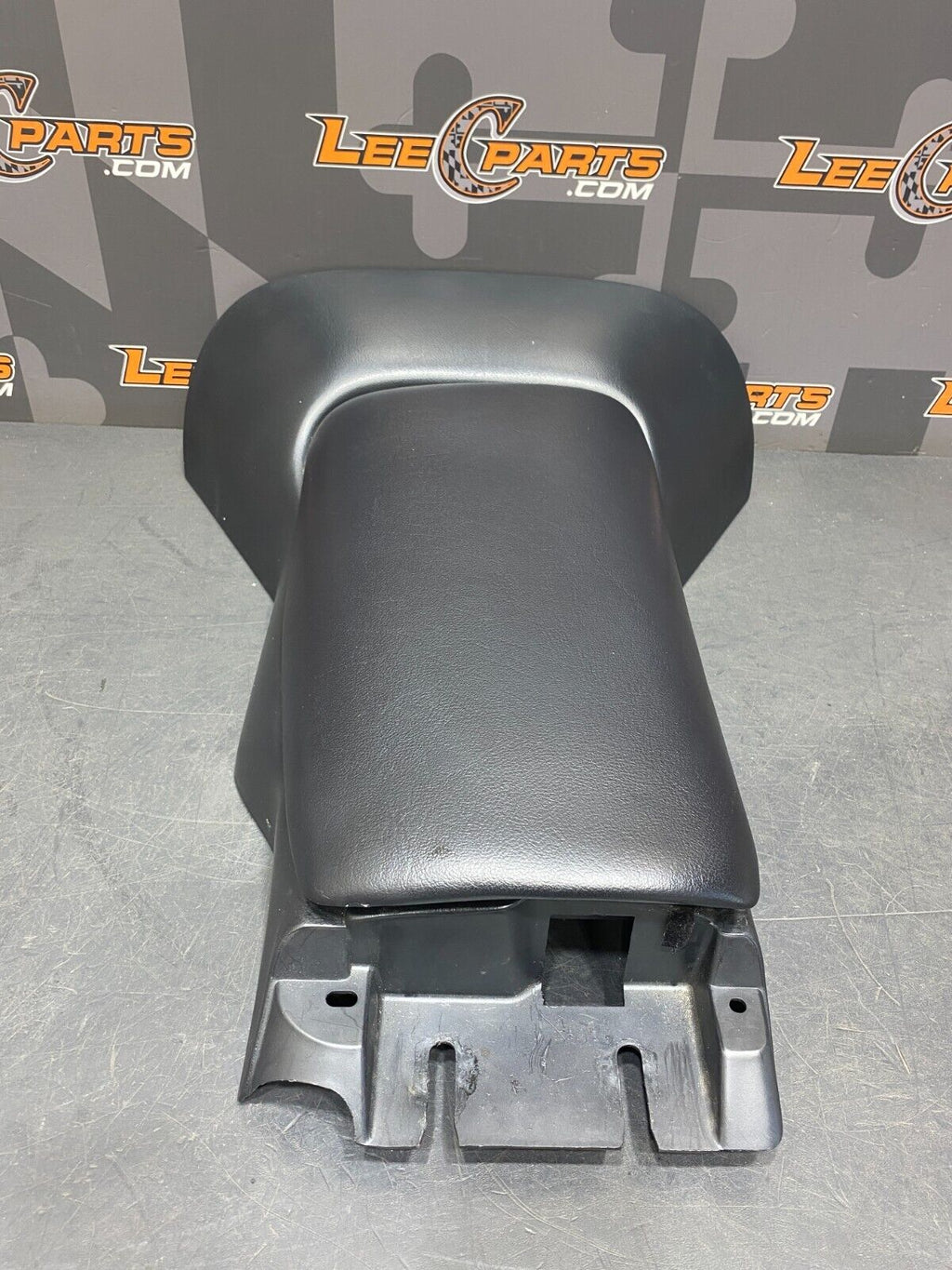 2001 CORVETTE C5 Z06 OEM CENTER CONSOLE ARM REST ASSEMBLY USED