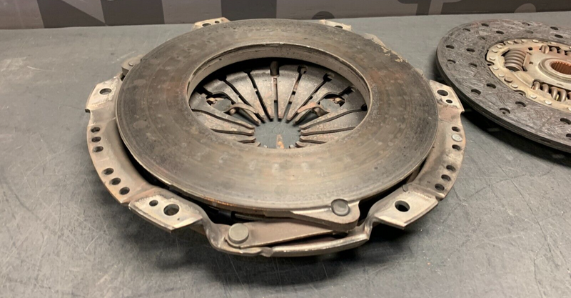 2008 CORVETTE C6 OEM LS3 CLUTCH FLYWHEEL PRESSURE PLATE COMBO USED 29K MILES!!