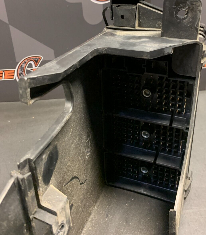 2000 CORVETTE C5 CONVERTIBLE OEM 15329394 FUSE BOX PANEL