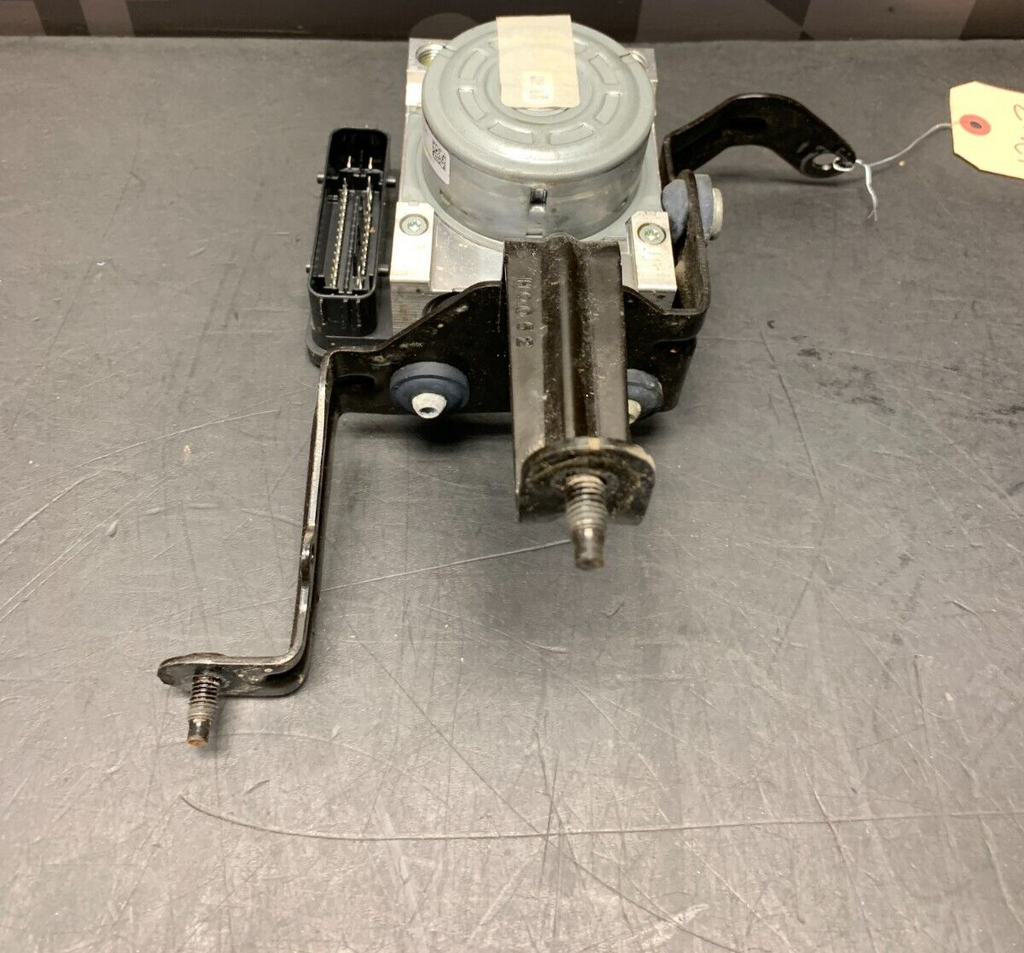 2021 FORD MUSTANG GT OEM ABS ANTI LOCK BRAKE MODULE UNIT USED OEM