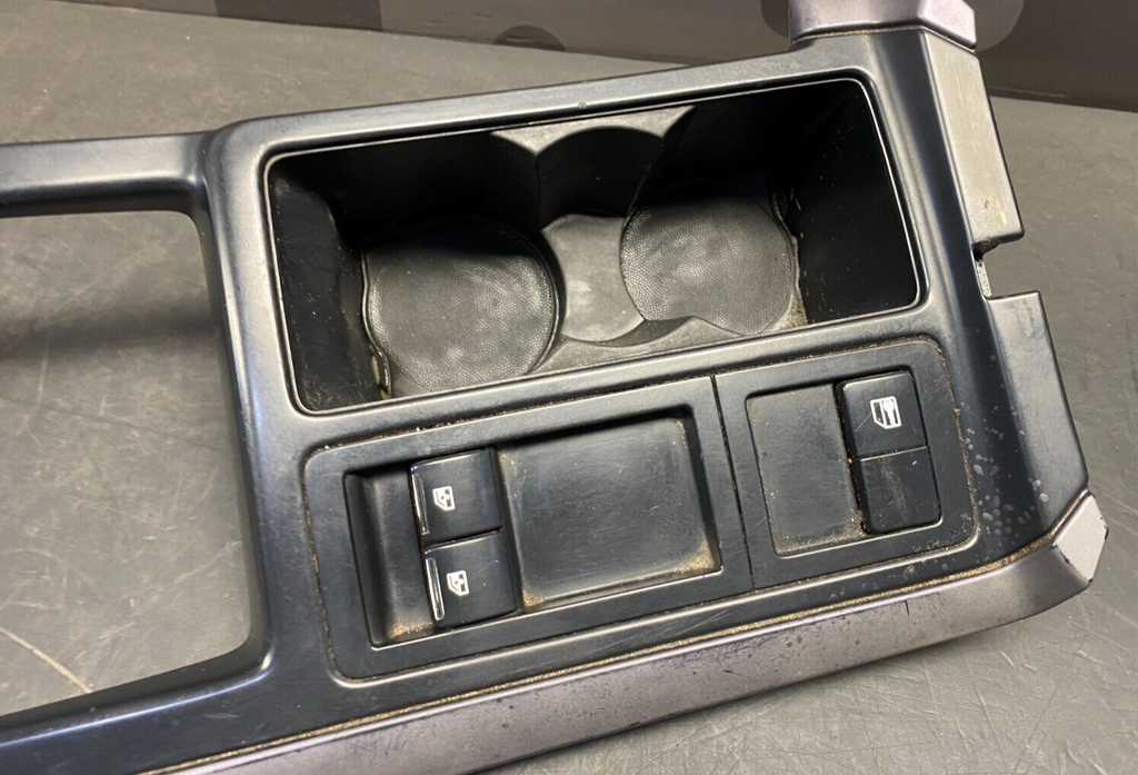 2006 PONTIAC GTO OEM CENTER CONSOLE SHIFTER SURROUND USED