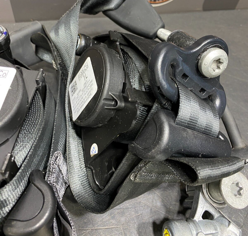 2021 MUSTANG SHELBY GT500 COUPE OEM SEAT BELTS PAIR DRIVER PASSENGER USED