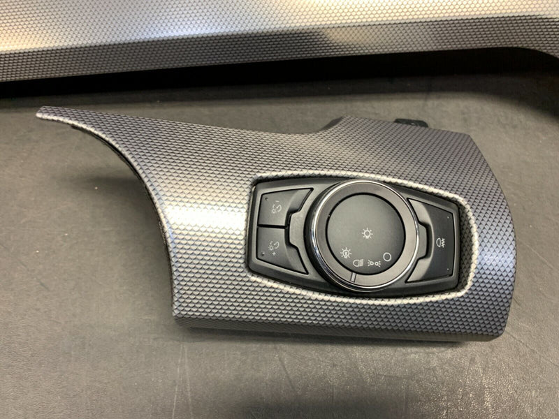 2018 FORD MUSTANG GT OEM CARBON PATTERN DASH TRIM