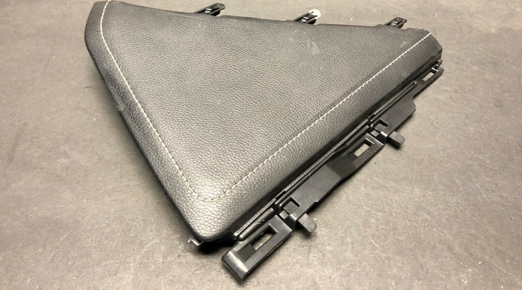 2016 SCION FRS RS 2.0 BRZ 86 OEM PASSENGER CENTER CONSOLE KNEE PAD SILVER STITCH