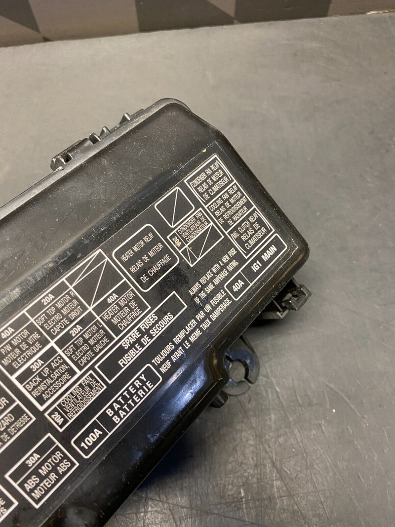 2001 HONDA S2000 AP1 OEM PASSENGER RH ENGINE BAY MAIN FUSE BOX WITH LID USED