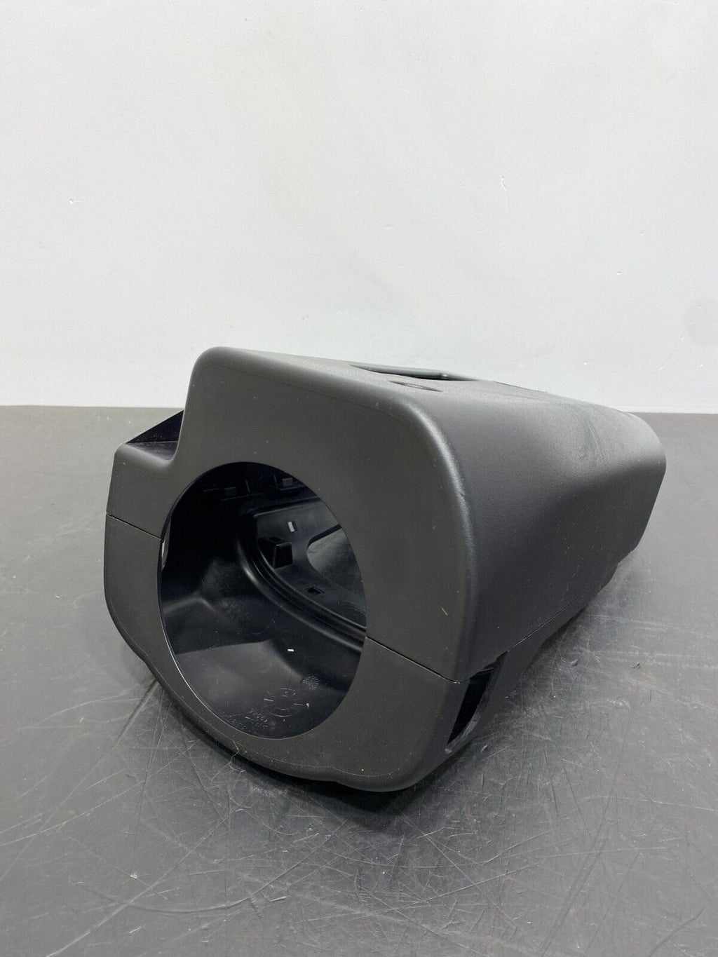 2015 FORD MUSTANG GT OEM STEERING COLUMN SURROUND CLAM SHELL USED