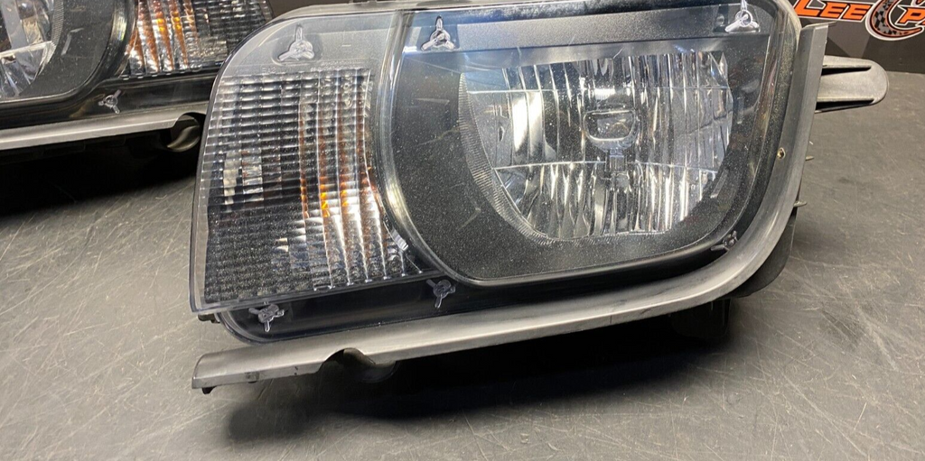 2011 CAMARO SS OEM HEADLIGHTS PAIR DR PS USED