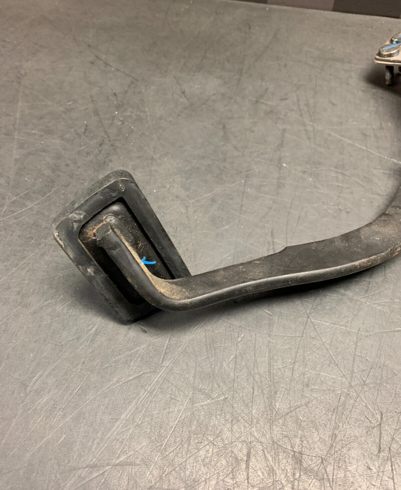 2013 CADILLAC CTS V COUPE OEM AUTOMATIC BRAKE PEDAL