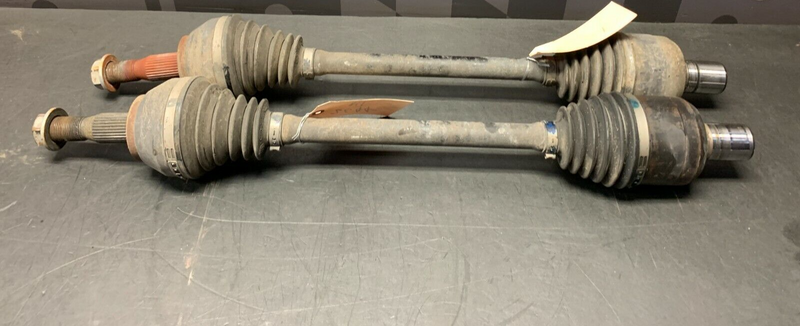 2005 CORVETTE C6 CONVERTIBLE OEM REAR AXLES AXLE SHAFT SET 45K
