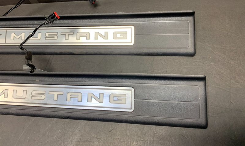 2015 FORD MUSTANG GT COUPE OEM LIT DOOR SILLS PANELS