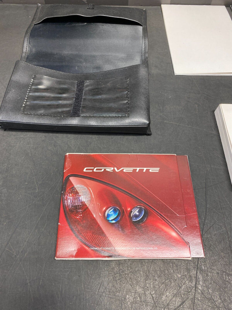 2005 CORVETTE C6 OEM OWNER MANUAL WITH LEATHER CASE USED