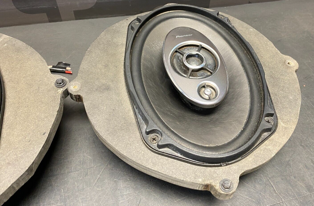 2013 CORVETTE C6 GRANDSPORT PIONEER TS-A931P 6x9 DOOR SPEAKERS  USED