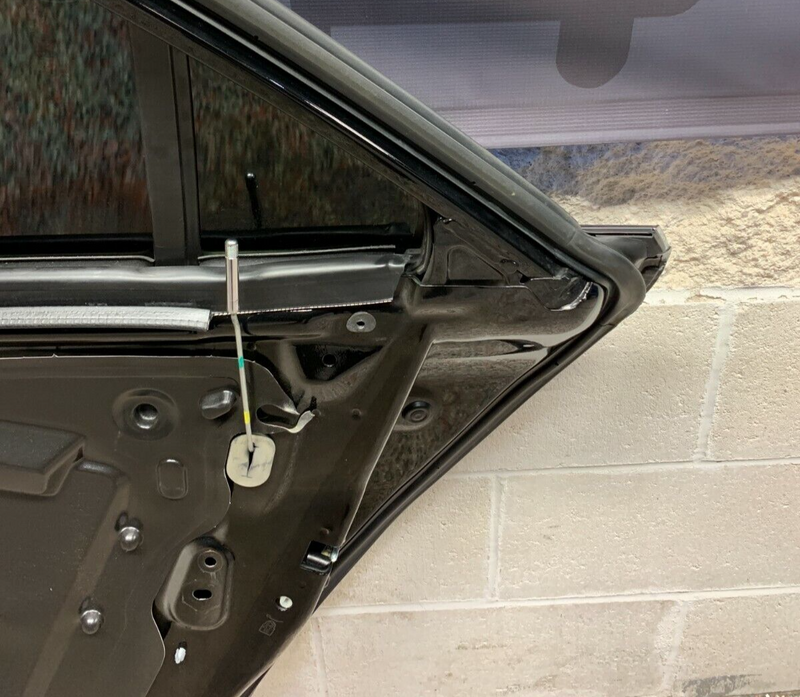 2011 CADILLAC CTS-V CTS V SEDAN OEM REAR RH PASSENGER DOOR