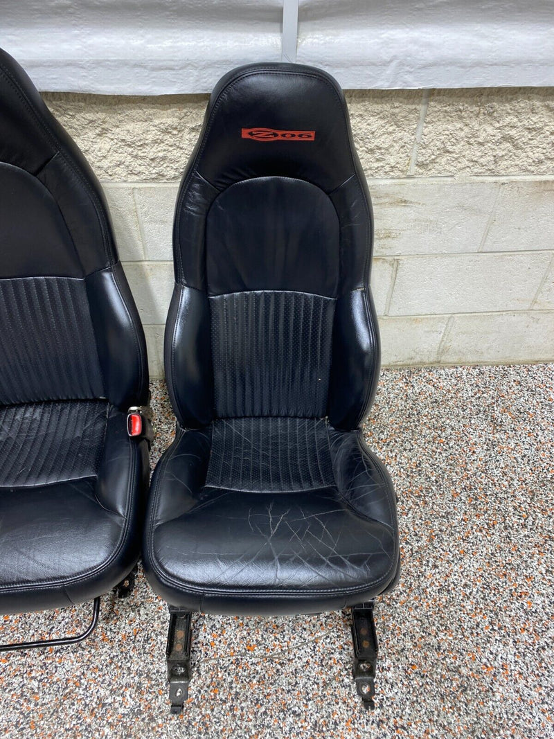 44004022