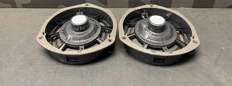 2014 AUDI R8 V10 OEM COUPE FRONT DOOR SPEAKERS PAIR DR PS USED