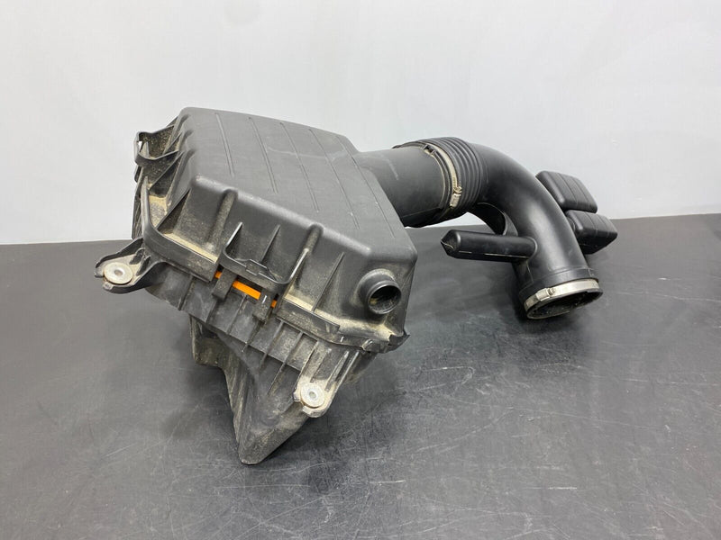 2010 CAMARO SS COUPE OEM AIR INTAKE BOX WITH FILTER ASSEMBLY COMPLETE USED