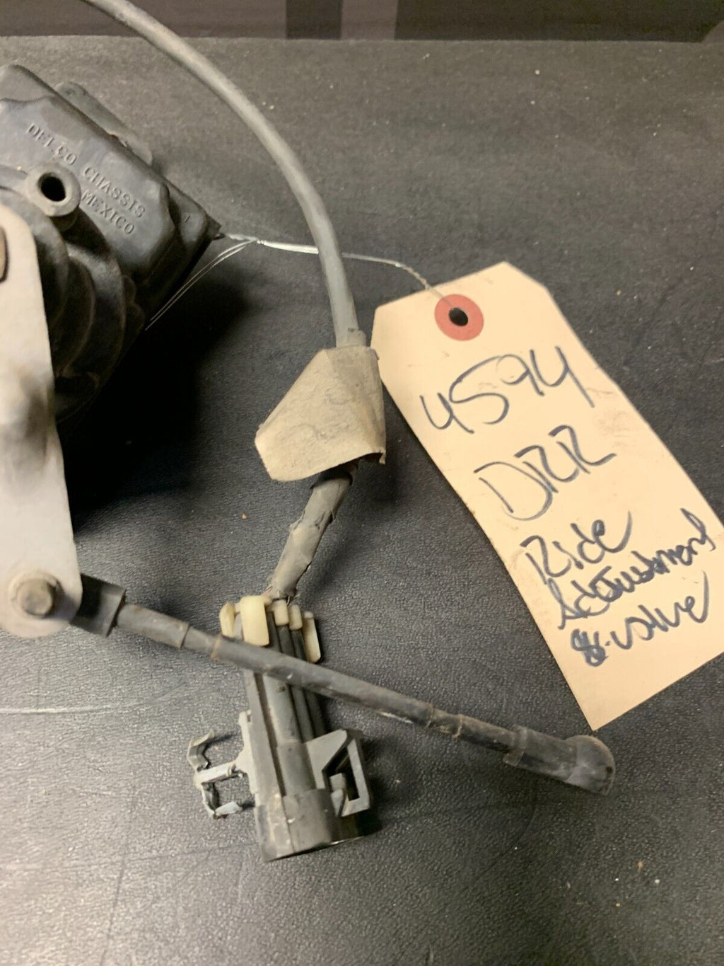 1998 CORVETTE C5 OEM OEM DRIVER REAR RIDE HEIGHT SENSOR 22K MILES