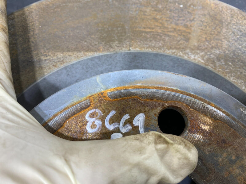 44040124