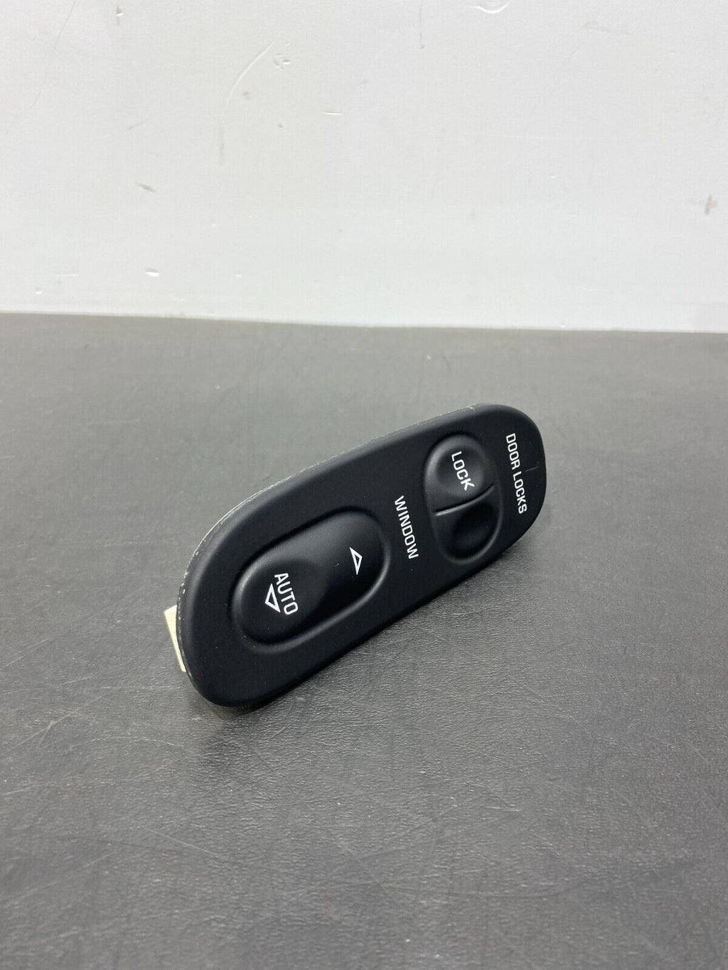 2003 CORVETTE C5 Z06 OEM PASSENGER RH WINDOW SWITCH USED 31K