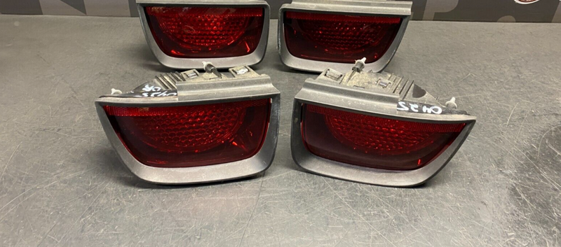 2010 CHEVROLET CAMARO SS OEM TAIL LIGHT ASSEMBLY WITH TRIM RING BEZELS USED