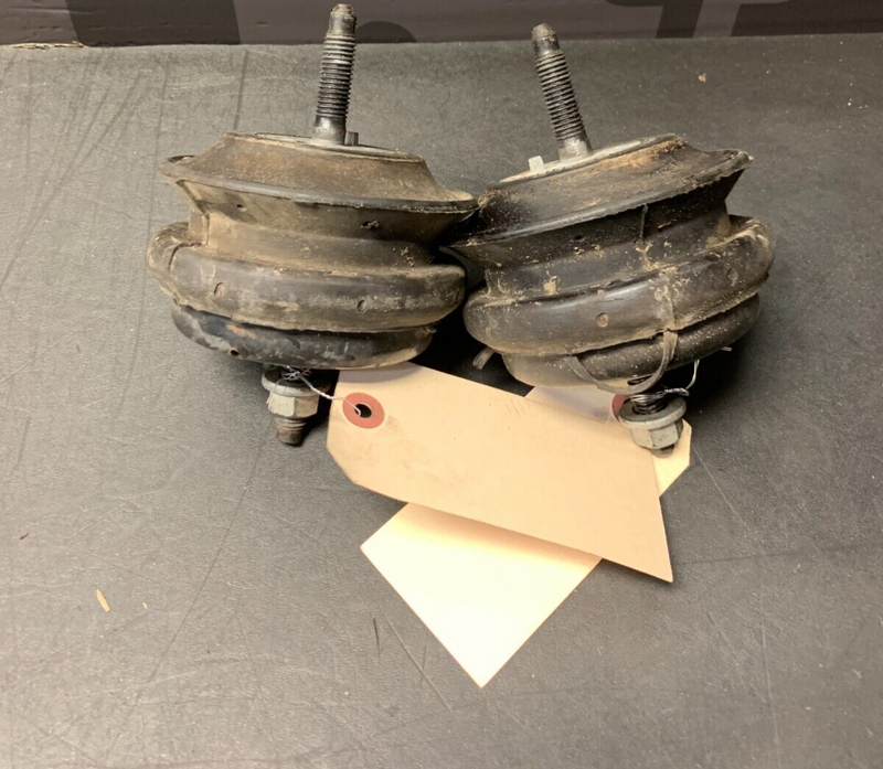 1998 CORVETTE C5 OEM FRONT ENGINE MOUNT PUCKS