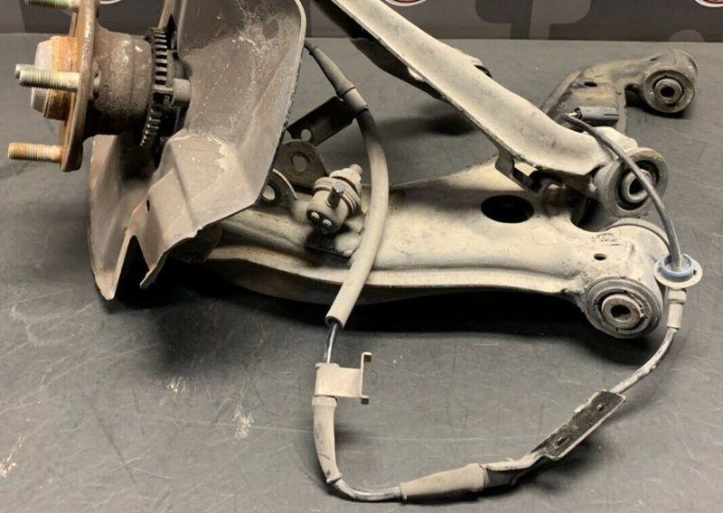 2004 MAZDA MIATA OEM PASSENGER FRONT HUB KNUCKLE CONTROL ARM KNEE ASSY