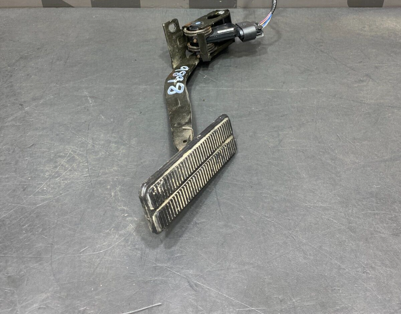 2007 CORVETTE C6 Z06 OEM GAS PEDAL ACCELERATOR PEDAL USED