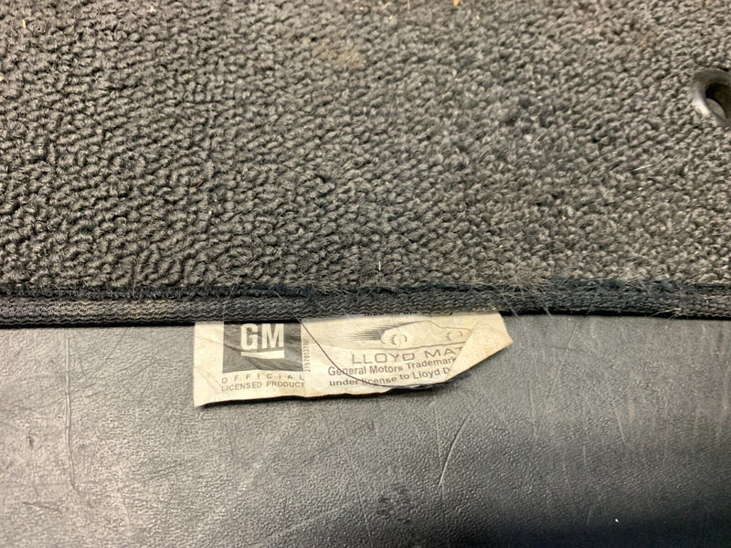 2010 CAMARO SS FRONT DRIVER PASSENGER FLOOR MATS USED OEM