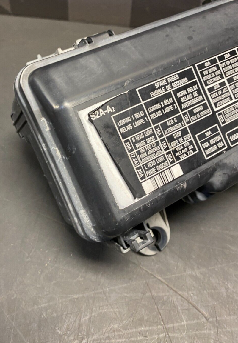 2007 HONDA S2000 AP2 OEM ENGINE BAY FUSE BOX WITH LID USED