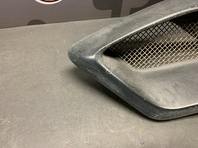 2002 CORVETTE C5 Z06 OEM DRIVER REAR BRAKE DUCT W/ STEEL MESH