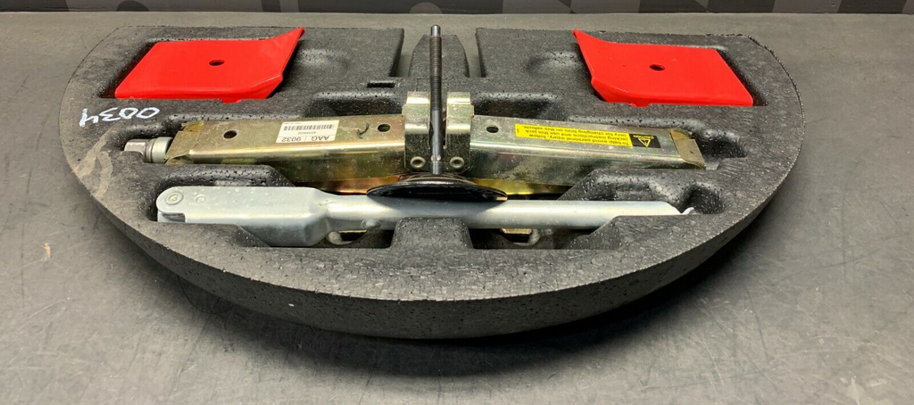 2005 PONTIAC GTO OEM JACK TOOL KIT W/ TRUNK FOAM
