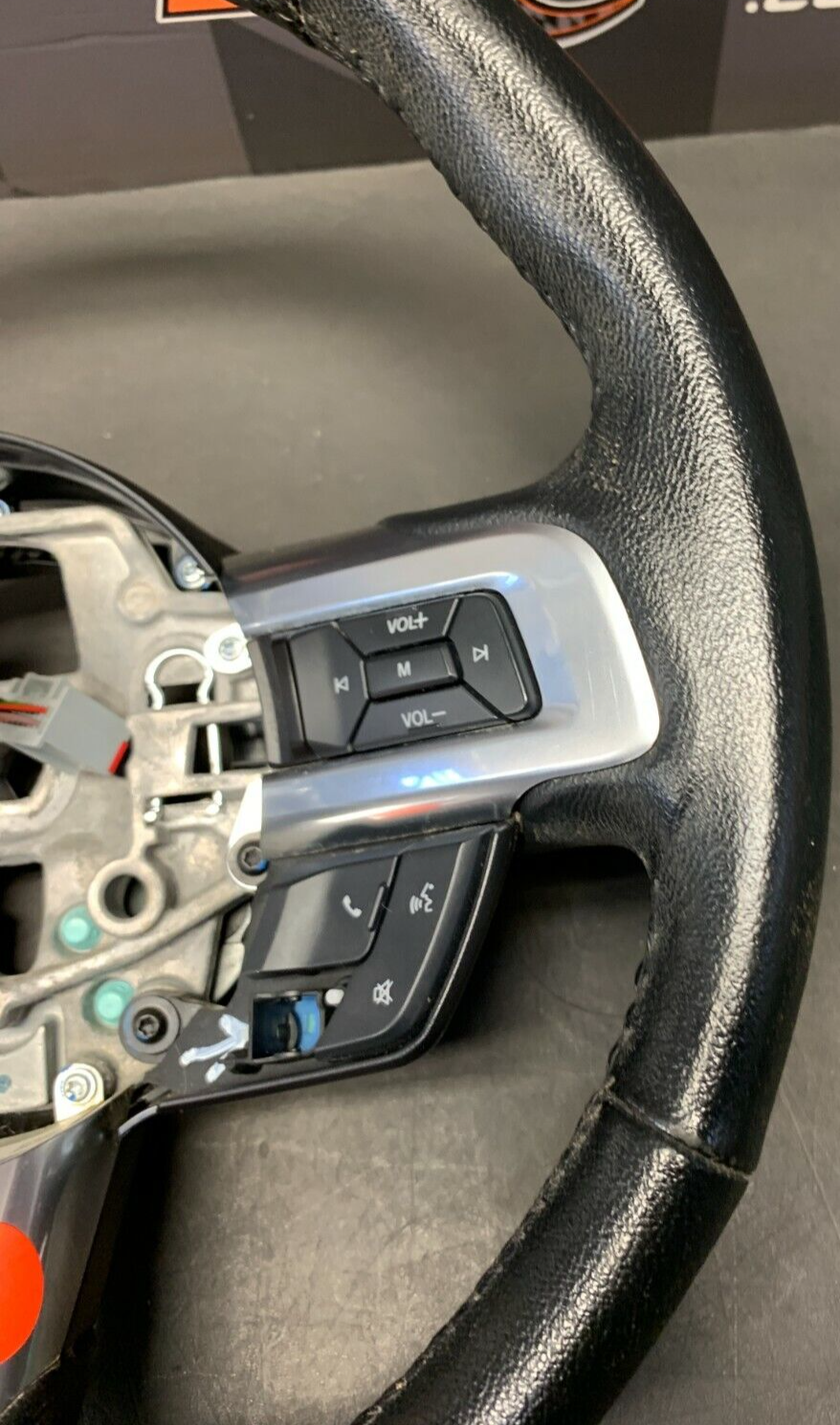 2016 FORD MUSTANG GT OEM STEERING WHEEL M/T