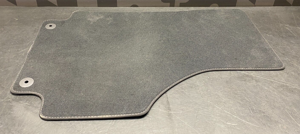 2014 AUDI R8  V10 OEM PASSENGER RH FRONT FLOOR MAT USED